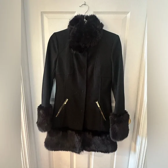 Guess Coat - Picture 1 of 1